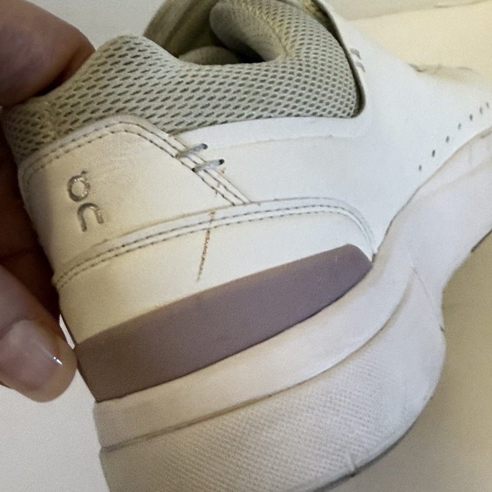On Cloud The Roger Advantage Sneakers Women's Size 8.5 White & Mauve - Picture 8 of 16